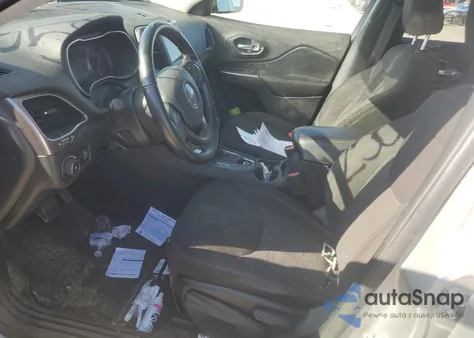 2019 Jeep Cherokee Latitude из США, поврежденный, VIN 1C4PJMCX5KD430808